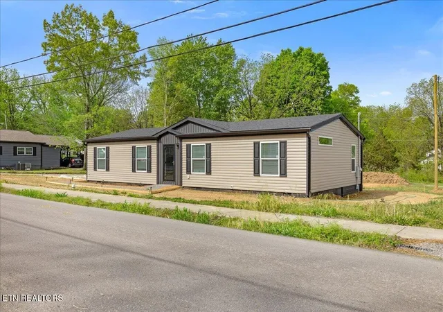 Homes for sale in Englewood, TN | 9 Hamilton Street, Englewood, TN 37329 | MLS# 3243005