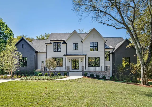 Homes for sale in Nashville, TN | 1209 Otter Creek Rd, Nashville, TN 37215 | MLS# 3226545