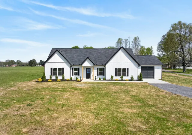 3rd image of 904 Swamp Rd, Mc Minnville, TN 37110 | MLS# 3176365