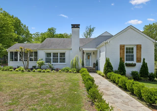 Photo 2 of Single family home for sale at 219 Rivermont Dr, Mc Minnville, TN 37110 | MLS# 3176650 | Listing updated on 2026-07-30