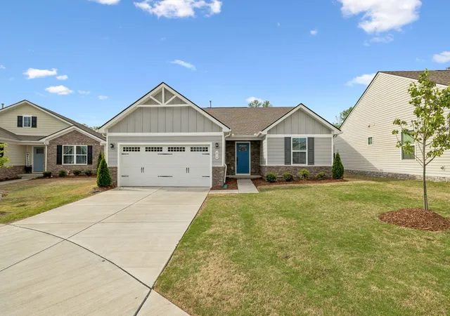 Photo 2 of Single family home for sale at 616 Streamview Dr, White House, TN 37188 | MLS# 3177656 | Listing updated on 2026-10-02