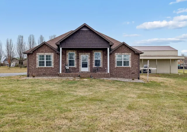 1st image of 70 Hayden Drake Ln, Lafayette, TN 37083 | MLS# 3176583