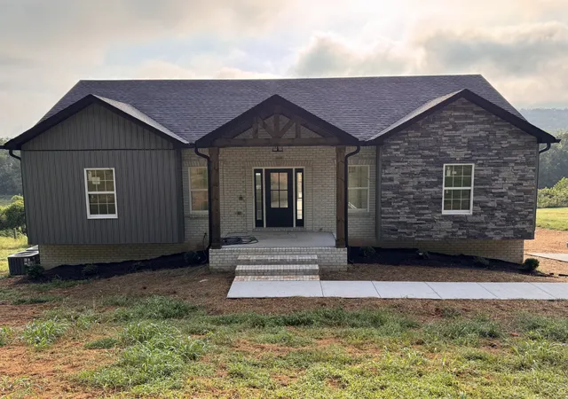 Photo 1 of Single family home for sale at 476 Buckeye Rd, Cumberland City, TN 37050 | MLS# 3179024 | Listing updated on 2026-08-22