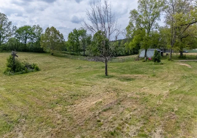 Homes for sale in Leoma, TN | 521 Revilo Rd, Leoma, TN 38468 | MLS# 3177754