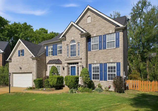 Photo 2 of Single family home for sale at 732 Braemere Dr, Franklin, TN 37064 | MLS# 3177714 | Listing updated on 2026-08-06