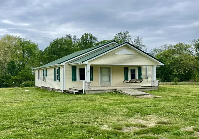 Homes for sale in Leoma, TN | 110 Shannon Rd, Leoma, TN 38468 | MLS# 3177701