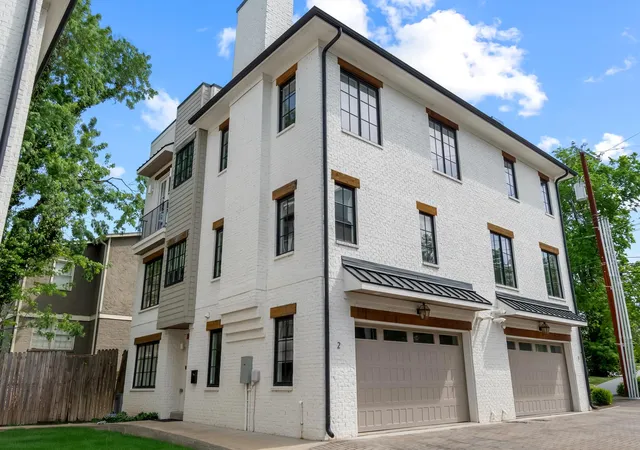 Homes for sale in Nashville, TN | 519 Chesterfield Ave #2, Nashville, TN 37212 | MLS# 3180531