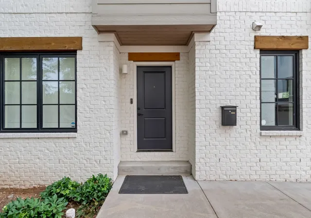 Homes for sale in Nashville, TN | 519 Chesterfield Ave #2, Nashville, TN 37212 | MLS# 3180531