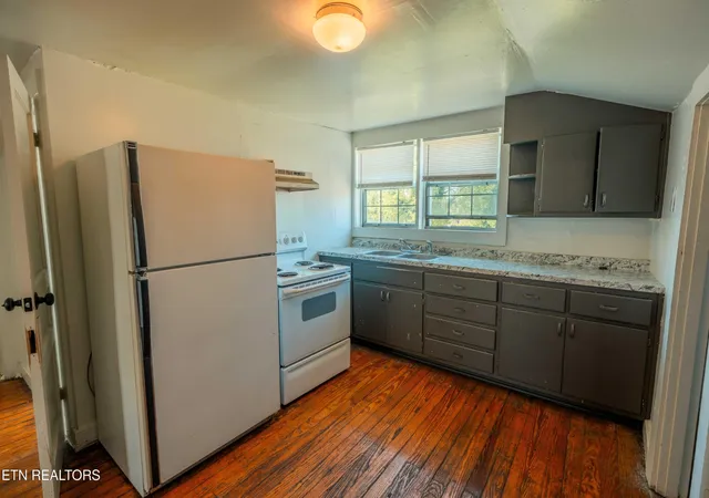 5th image of 2430 Parkview Ave, Knoxville, TN 37917