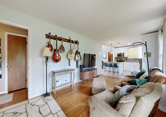 Homes for sale in Nashville, TN | 1145 Cherbron Dr, Nashville, TN 37207 | MLS# 3208066