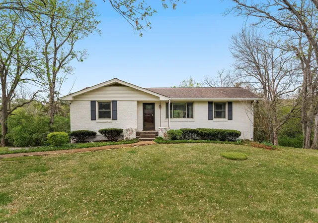 1st image of 1217a Davidson Rd, Nashville, TN 37205 | MLS# 3178478