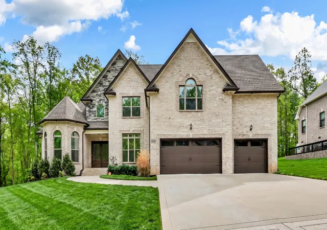 2nd image of 1689 Double R Blvd, Clarksville, TN 37042 | MLS# 3177997