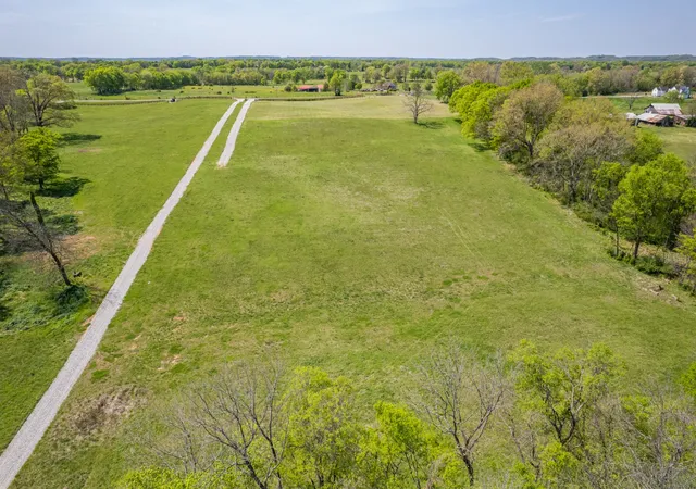 Photo 4 of Land for sale at 2 Old Zion Rd, Columbia, TN 38401 | MLS# 3178389 | Listing updated on 2026-08-15