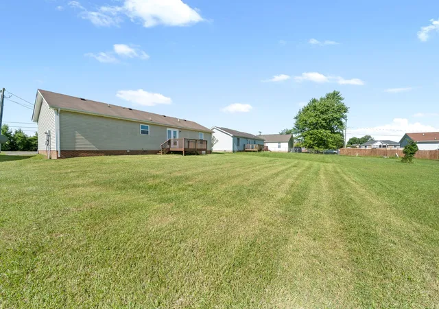 Homes for sale in Clarksville, TN | 1047 Mcclardy Rd, Clarksville, TN 37042 | MLS# 3256231