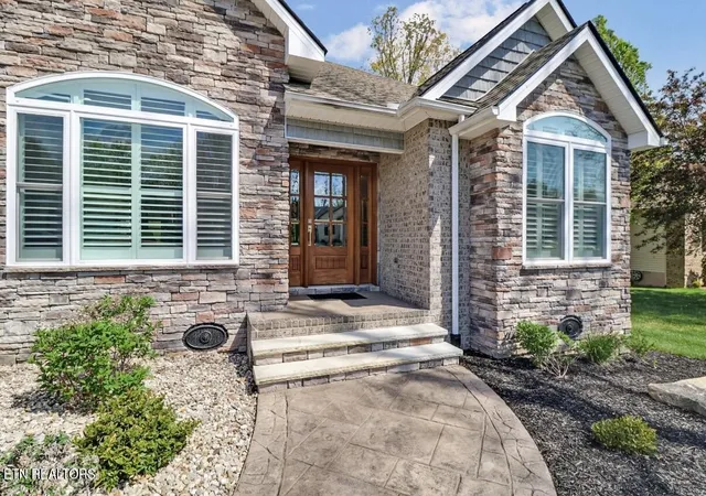 3rd image of 120 Forest View Dr, Crossville, TN 38558 | MLS# 3178112