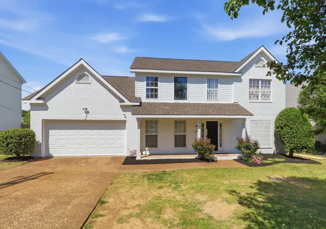Photo 1 of Single family home for sale at 102 Wolverine Trl, La Vergne, TN 37086 | MLS# 3178390 | Listing updated on 2026-06-07