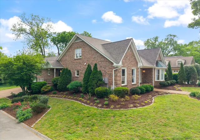 Homes for sale in Brentwood, TN | 6013 Landmark Pl, Brentwood, TN 37027 | MLS# 3178368