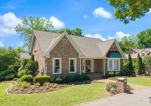 Homes for sale in Brentwood, TN | 6013 Landmark Pl, Brentwood, TN 37027 | MLS# 3178368