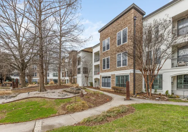 2nd image of 2600 Hillsboro Pike #327, Nashville, TN 37212 | MLS# 3179659