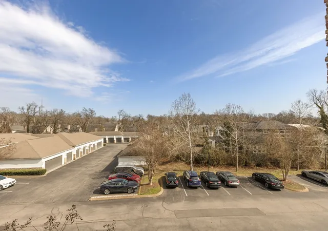 51st image of 2600 Hillsboro Pike #327, Nashville, TN 37212 | MLS# 3179659