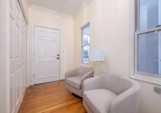 4th image of 3818 W End Ave, Nashville, TN 37205
