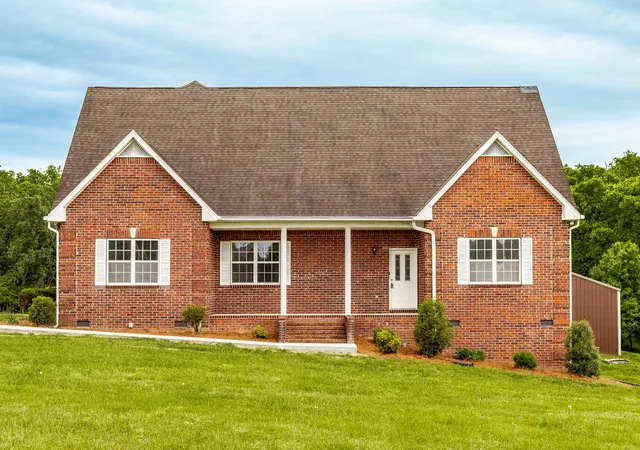 Homes for sale in Gallatin, TN | 101 Oakland Dr, Gallatin, TN 37066 | MLS# 3179771