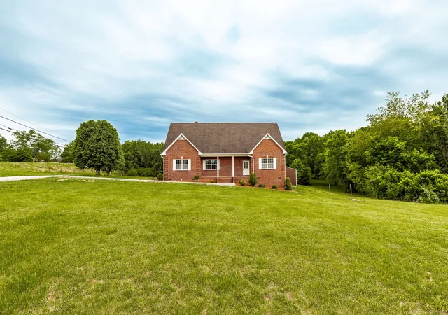 Homes for sale in Gallatin, TN | 101 Oakland Dr, Gallatin, TN 37066 | MLS# 3179771