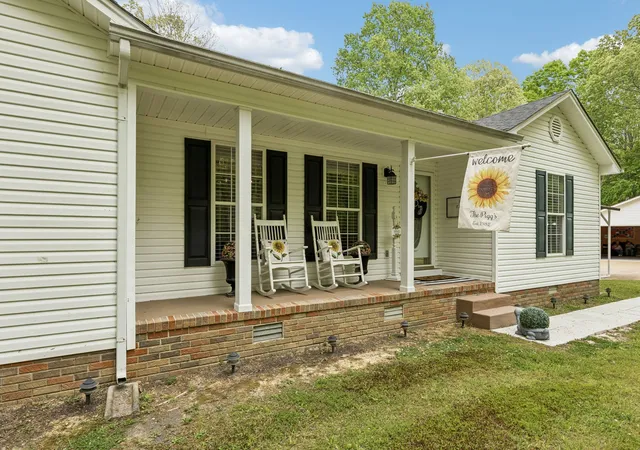 3rd image of 40 Lentz Rd, Summertown, TN 38483 | MLS# 3181465