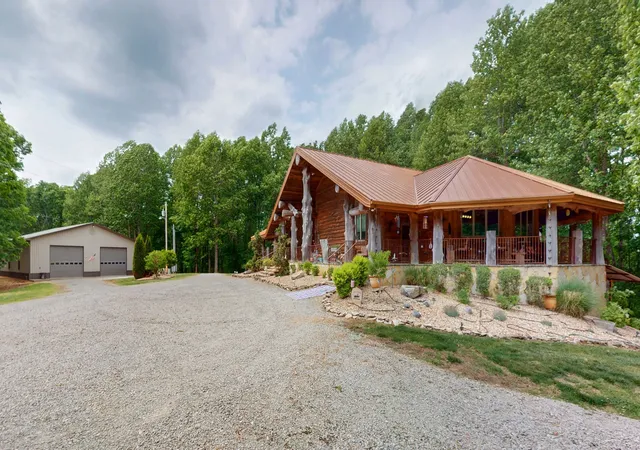 Homes for sale in Summertown, TN | 185 Ravenridge Rd, Summertown, TN 38483 | MLS# 3178668