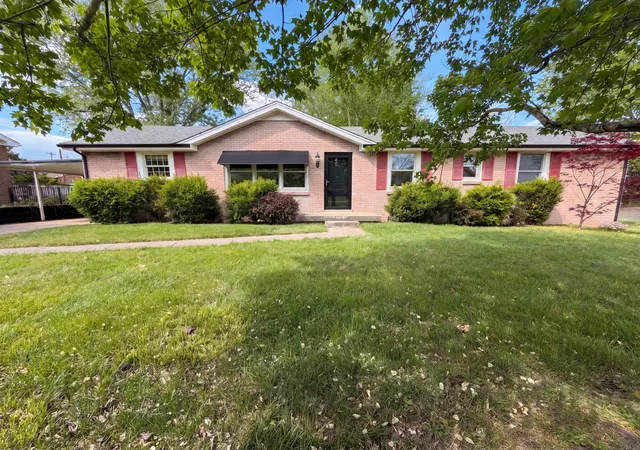 Photo 1 of Single family home for sale at 242 Kingswood Dr, Clarksville, TN 37043 | MLS# 3178512 | Listing updated on 2026-09-17