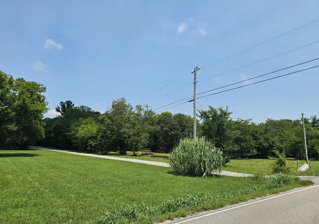 2nd image of 2385 Unionville Deason Rd, Bell Buckle, TN 37020 | MLS# 3180673