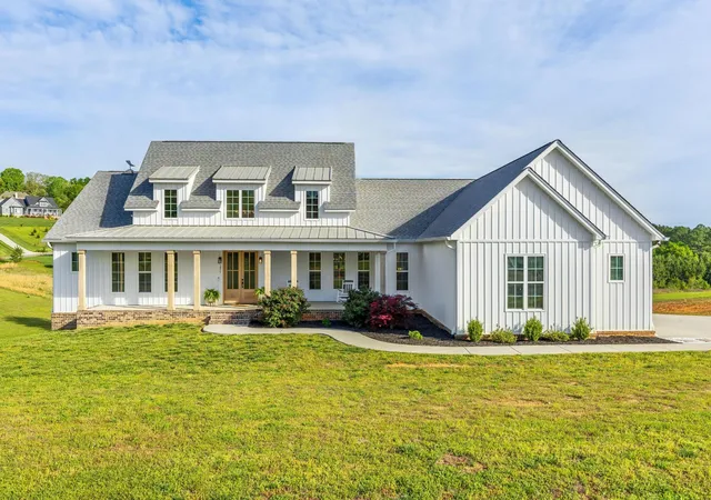 2nd image of 206 Rochelle Circle Ne, Charleston, TN 37310 | MLS# 3229387