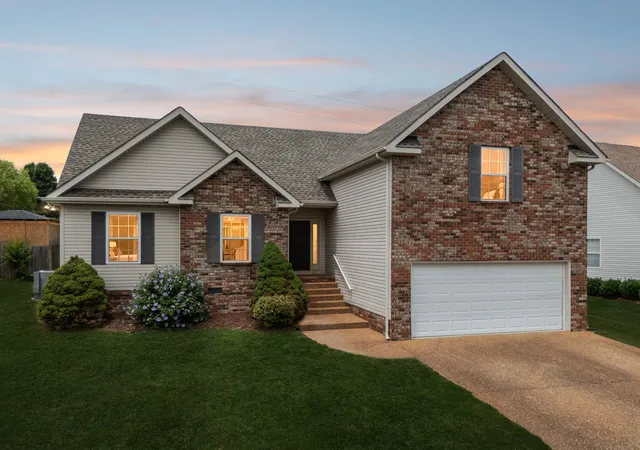 Single family home for sale at 4008 Kristen St, Spring Hill, TN 37174 | MLS# 3251361