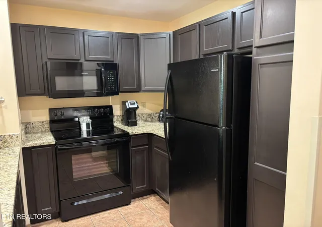 Photo 3 of Condo for sale at 225 Collier Dr #1313, Sevierville, TN 37862 | MLS# 3322503 | Listing updated on 2026-10-05