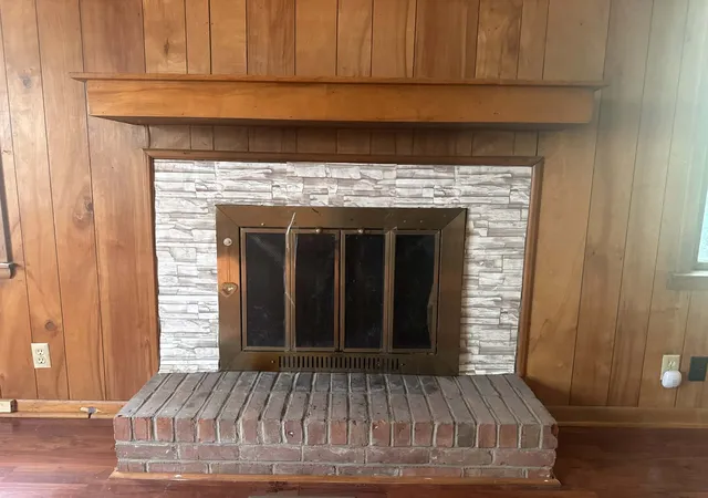 Photo 3 of Single family home for sale at 1103 East 18th St, Hopkinsville, KY 42240 | MLS# 3178832 | Listing updated on 2026-06-02