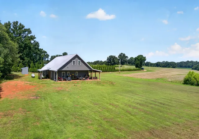Homes for sale in Belvidere, TN | 89 Beans Creek Vw, Belvidere, TN 37306 | MLS# 3178964
