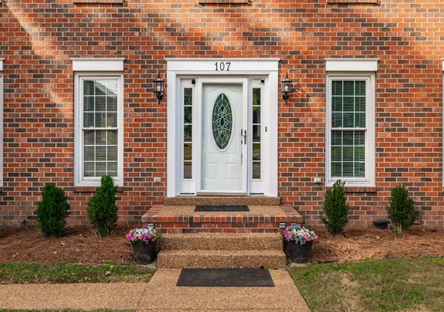 Photo 3 of Single family home for sale at 107 Wallingford Ct, Hendersonville, TN 37075 | MLS# 3615421 | Listing updated on 2026-10-10