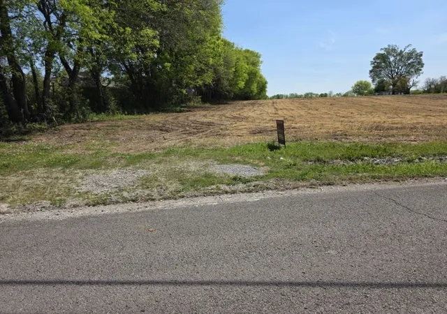 1st image of 3 Old Zion Rd, Columbia, TN 38401 | MLS# 3181646