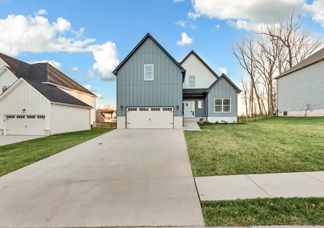 Homes for sale in Clarksville, TN | 994 Alton Dr, Clarksville, TN 37043 | MLS# 3180523