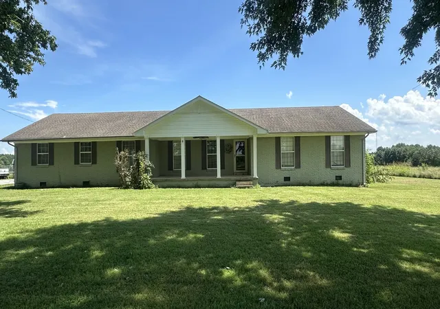 Homes for sale in Loretto, TN | 244 Old Jackson Hwy, Loretto, TN 38469 | MLS# 3179157