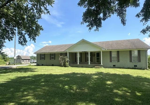Homes for sale in Loretto, TN | 244 Old Jackson Hwy, Loretto, TN 38469 | MLS# 3179157
