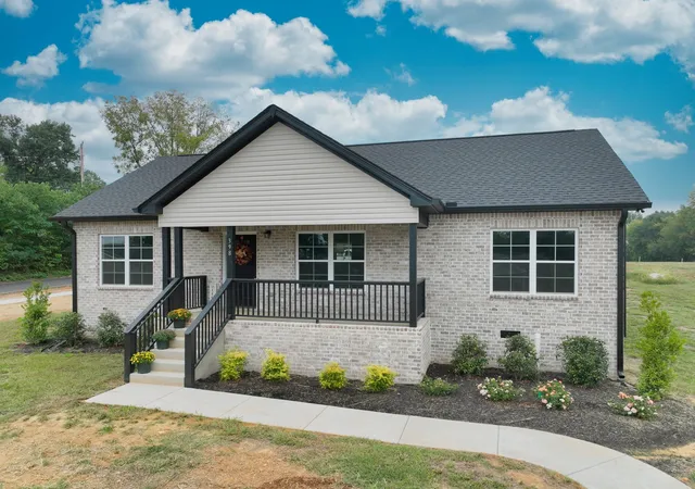 Single family home for sale at 398 N Harris Rd, Portland, TN 37148 | MLS# 3179212