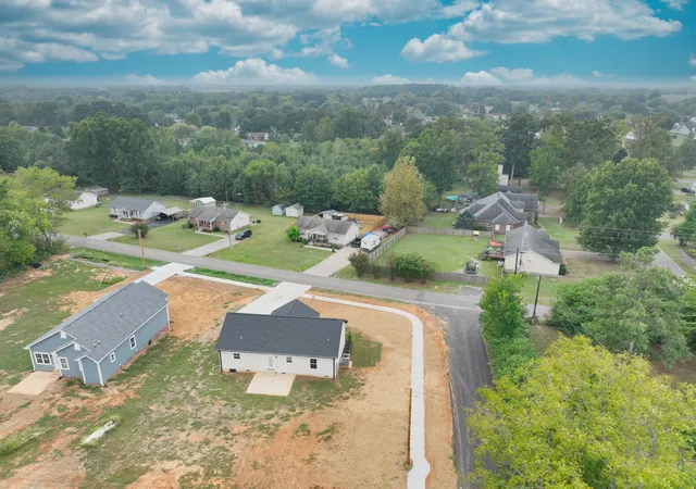Photo 3 of Single family home for sale at 398 N Harris Rd, Portland, TN 37148 | MLS# 3179212 | Listing updated on 2026-09-30