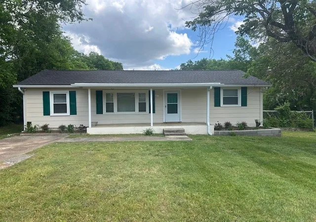 Homes for sale in Madison, TN | 607 Center St, Madison, TN 37115 | MLS# 3179438
