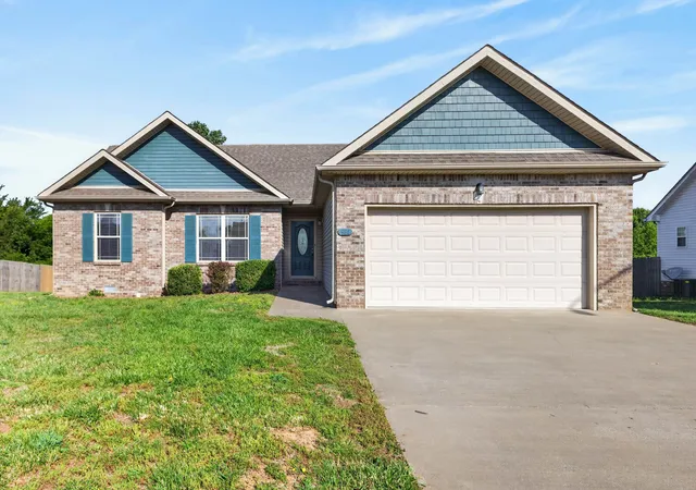 Homes for sale in Clarksville, TN | 984 Chardea Ct, Clarksville, TN 37040 | MLS# 3211576