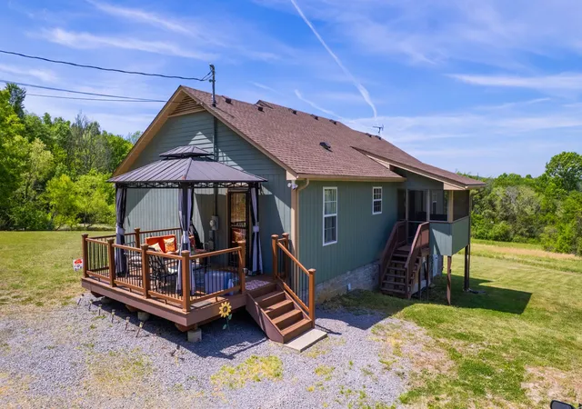 Photo 3 of Single family home for sale at 507 New Ctr Church Rd, Shelbyville, TN 37160 | MLS# 3179497 | Listing updated on 2026-06-18