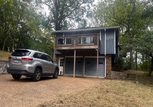 Photo 3 of Single family home for sale at 1222 Country Rd, Franklin, TN 37069 | MLS# 3211641 | Listing updated on 2026-09-04