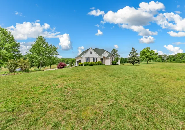 Photo 3 of Sale Pending at 430 Hurricane Crk Dr, Stewart, TN 37175 | MLS# 3205446 | Listing updated on 2026-06-18