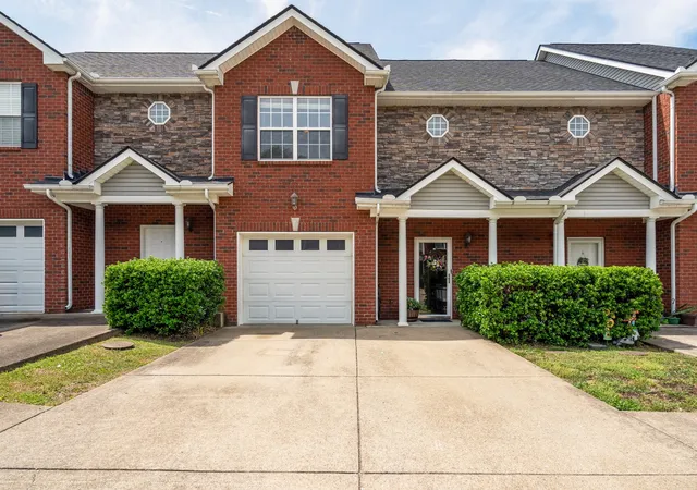 Homes for sale in Lebanon, TN | 302 Villa Cir, Lebanon, TN 37090 | MLS# 3185651