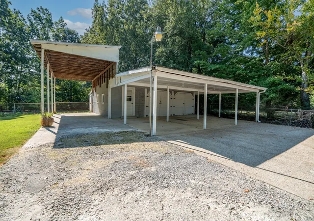 Homes for sale in Loretto, TN | 530 N Main St, Loretto, TN 38469 | MLS# 3179632